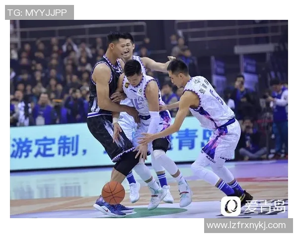 精彩对决现场直播伊朗与日本足球赛全程回顾与分析 精彩对决现场直播伊朗与日本足球赛全程回顾与分析